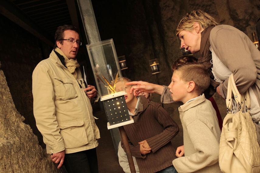 Caverne du Dragon visite < Oulches-la-Vallee-Foulon < Aisne < Picardie