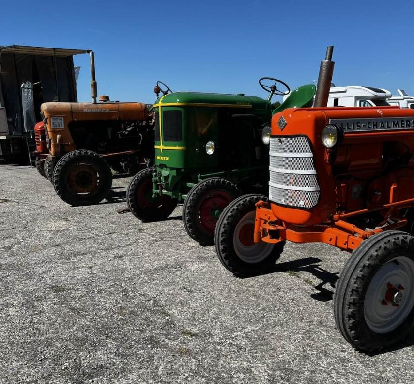 Rassemblement de tracteurs et motoculteurs anciens