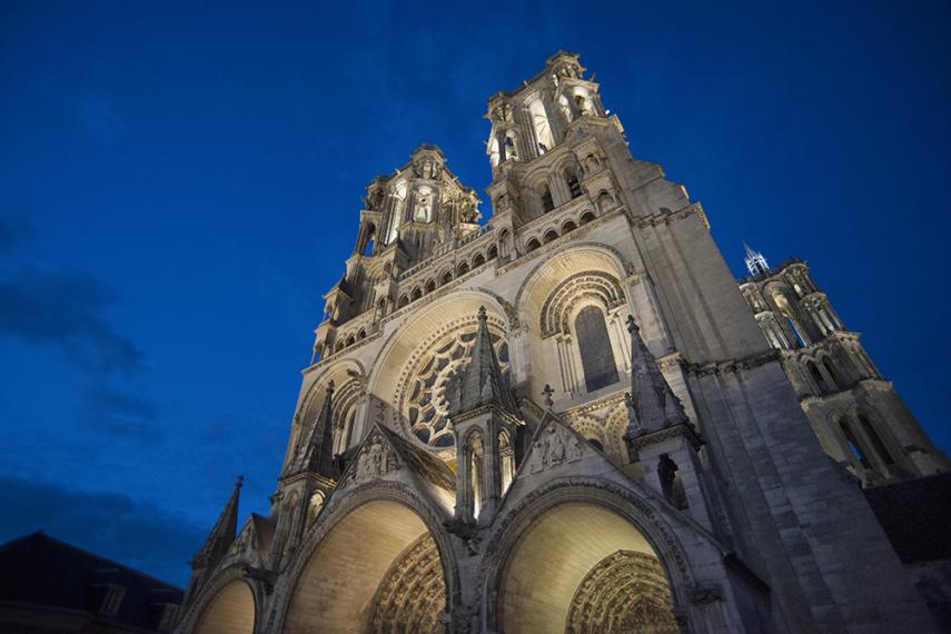 Cathédrale de nuit façade < Laon < Aisne < Picardie