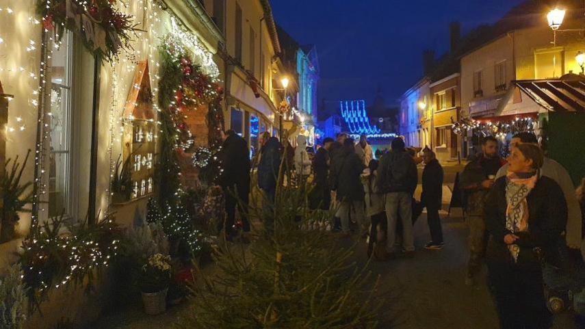 Image marché de noel saint gobain