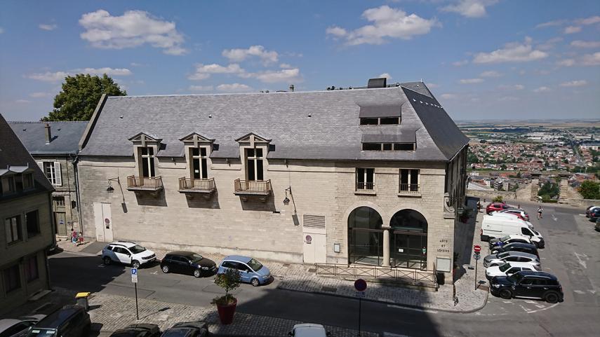 Maison des Arts et Loisirs extérieur < Laon < Aisne < Hau