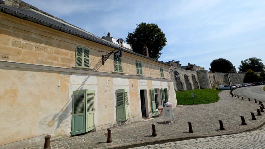 Expo Artistes Laonnois Solitaire < Laon < Aisne < Picardie