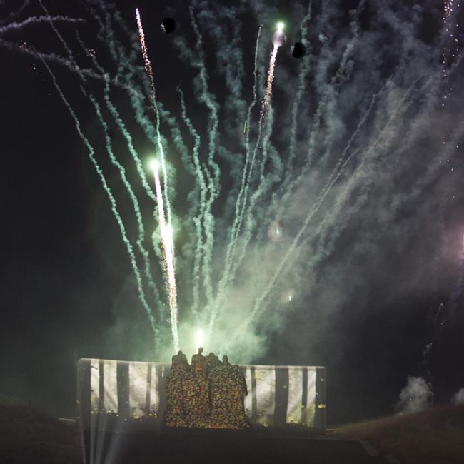 Les artificiers illuminent la butte Chalmont