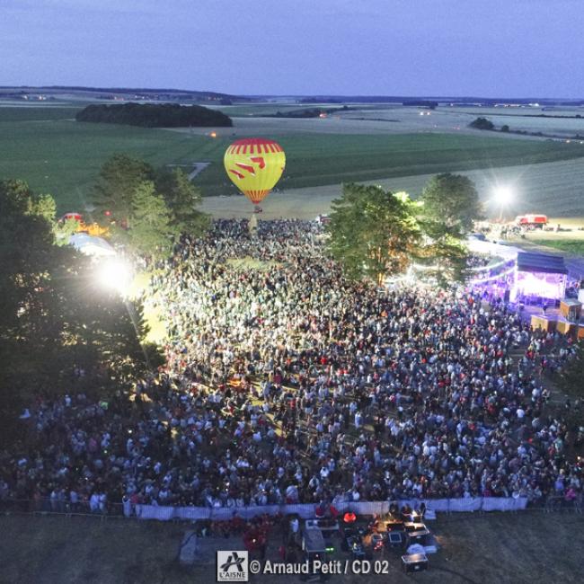 drone foule fantomes