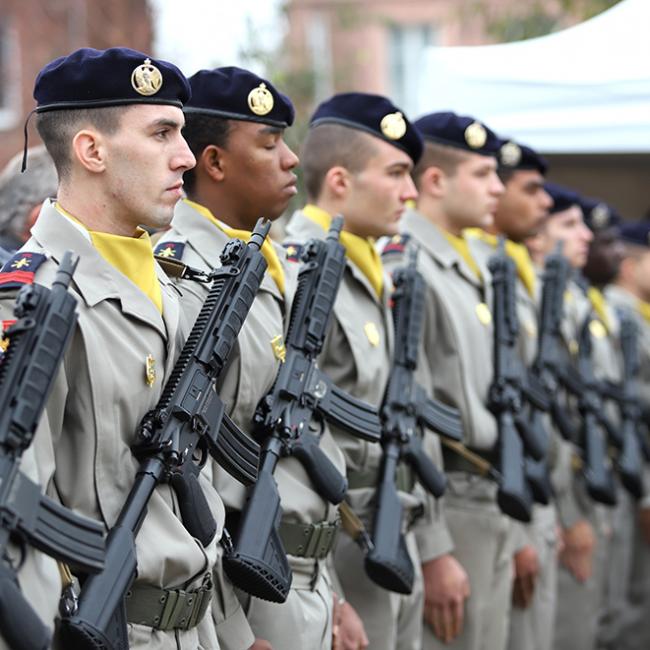 	la-résilience-montcornet-de-gaulle-1940-bataille-France-soldats