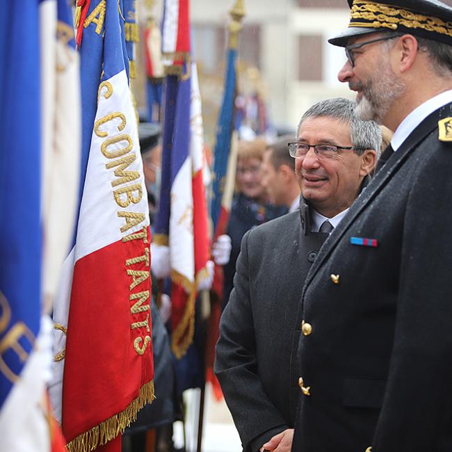 la-résilience-montcornet-de-gaulle-1940-bataille-France-plaque-prefet-salut-président